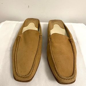 Authentic Tod’s flats